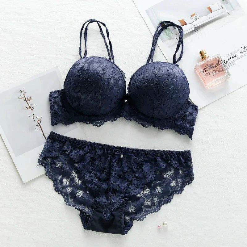 Elegant Lace Bra & Panty Set – Push Up & Double Padded Comfort